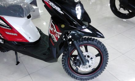 Permukaan Tapak Ban Yang Berbentuk Petak Dan Menonjol