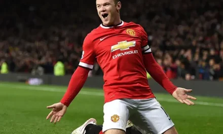 Pemain Bola Profesional Wayne Rooney Tangguh Dan Hebat