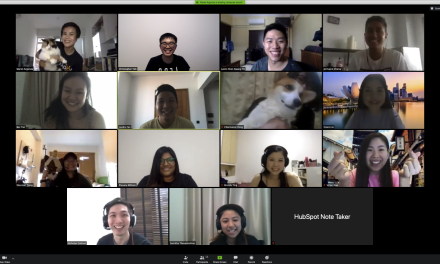 Pertemuan Daring Melalui Aplikasi Dengan Video Singkat