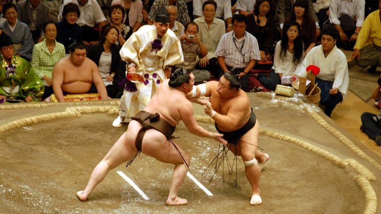 Gulat Tradisional Jepang Adalah Sumo Dua Orang Besar