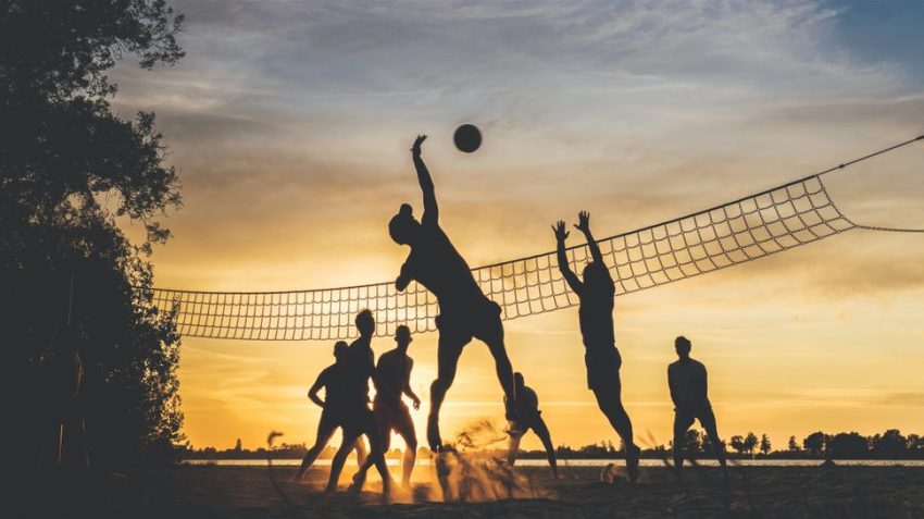 Cabang Olahraga Voli Yang Bermain Di Area Pantai