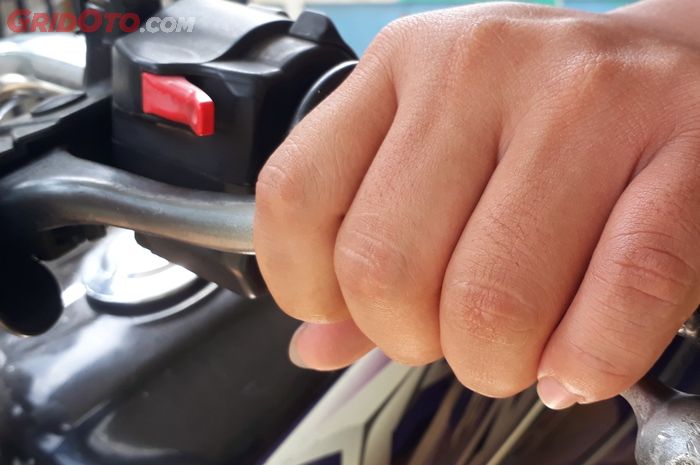 Sistem Pengendaraan Kopling Pada Motor Gede