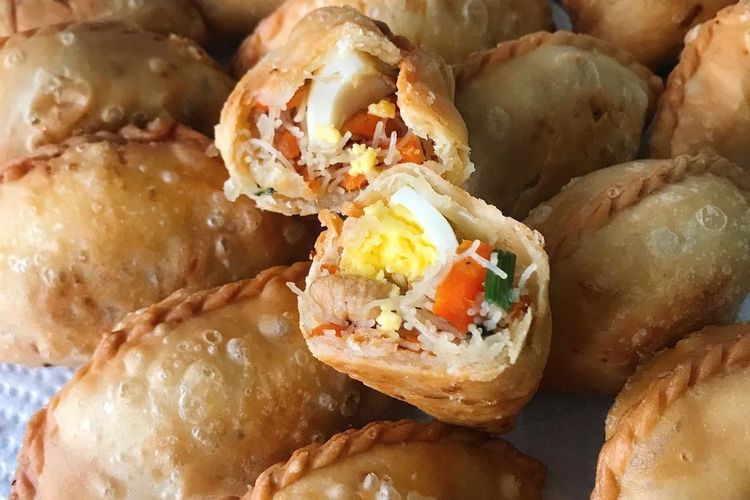Makanan Berbentuk Pastel Dari Makassar Jalangkote