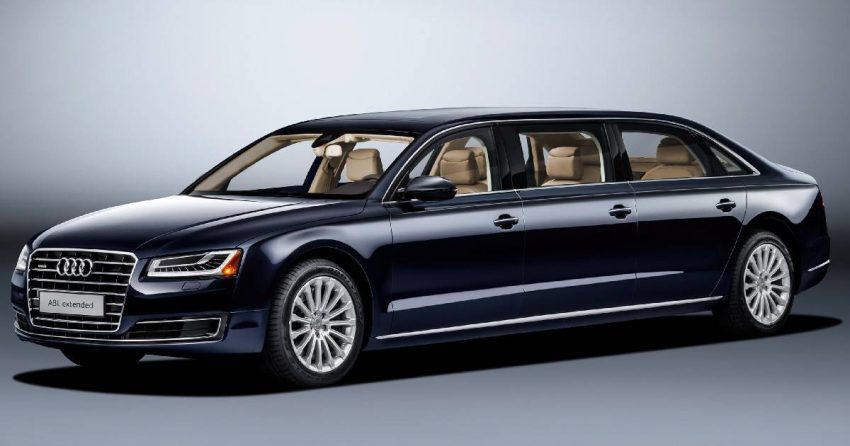 Kendaraan Panjang Mewah Sebuah Limousine Elegan