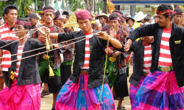 Sebuah Suku Madura Dengan Berbagai Keunikan Mereka