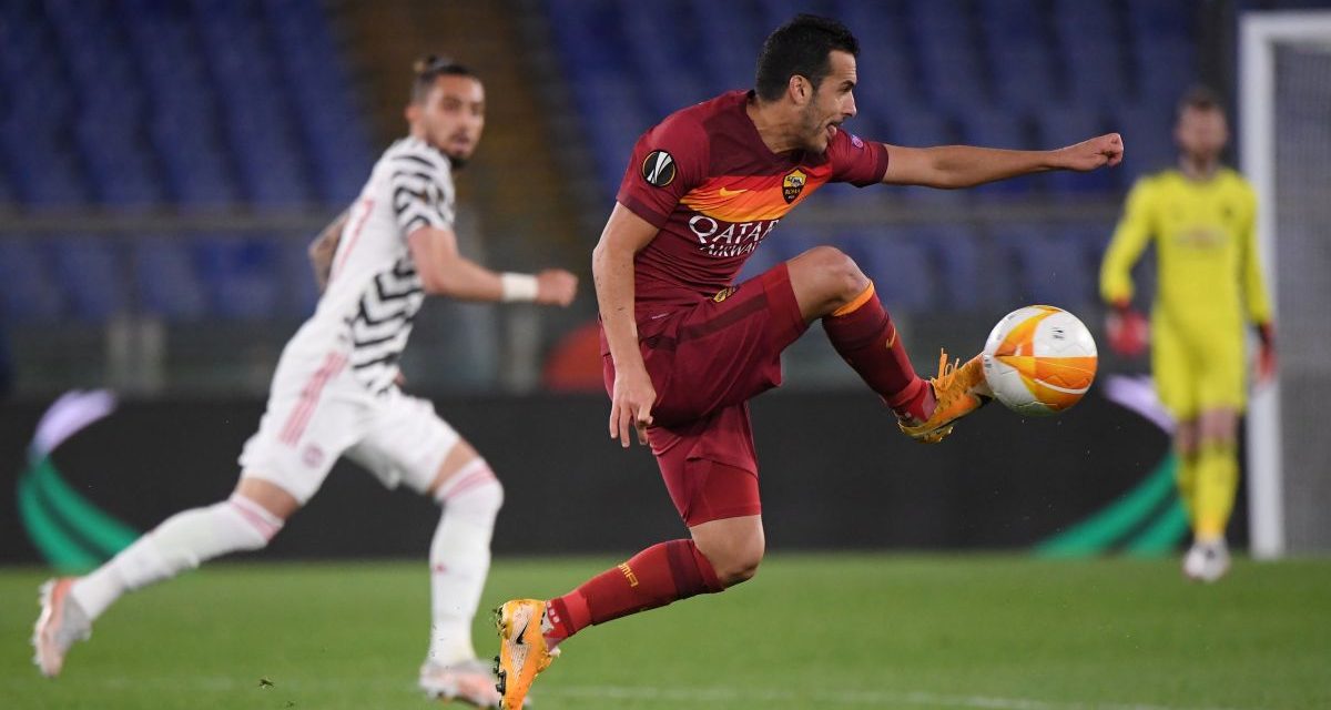 Pemain Cerdas Pedro Rodriguez Di Lapangan Bola