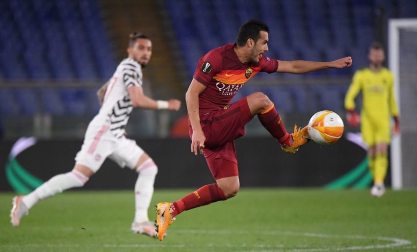 Pemain Cerdas Pedro Rodriguez Di Lapangan Bola