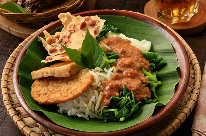 Makanan Lezat Pecal Yang Tersebar Di Indonesia