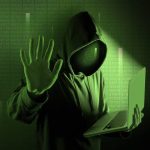 Peretas Data Jaringan Melalui Seorang Hacker