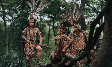 Suatu Budaya Indonesia Salah Satunya Suku Dayak
