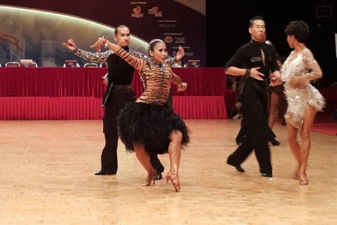 Kegiatan Gerakan Dansa Pada Tubuh Seseorang