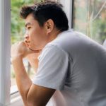 Seorang Berkarakter Introvert Lebih Suka Kesendirian